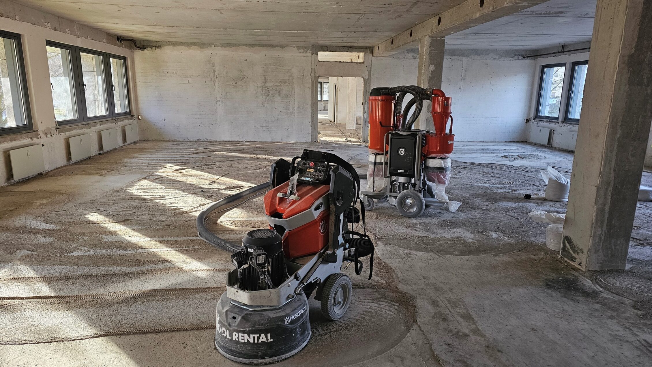 Effiziente Bodensanierung eines Bürogebäudes in Düsseldorf 2 20250219 094643 scaled