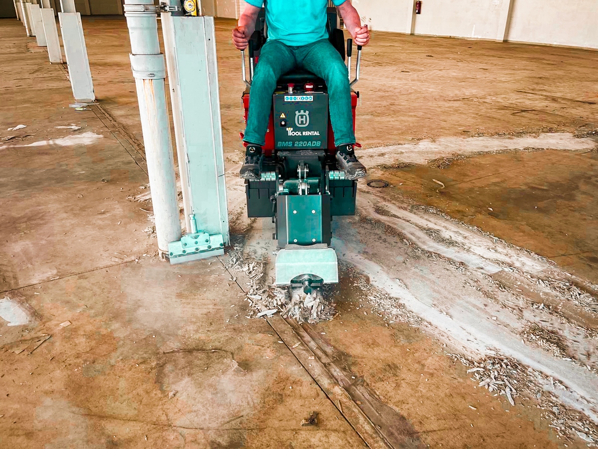 Bodenstripper mieten – automatisch 5 Ride on Aufsitzstripper zur Entfernung von Beschichtungen