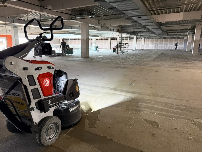 Hallenboden schleifen