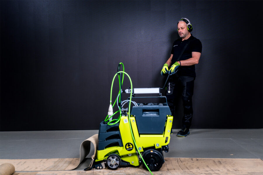 Wolff Robo Stripper mieten 28 Bodenbelagentferner Robo Stripper im Einsatz